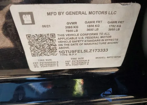 2020 GMC Sierra K1500 Denali z USA, uszkodzony, nr VIN 1GTU9FEL5LZ173333